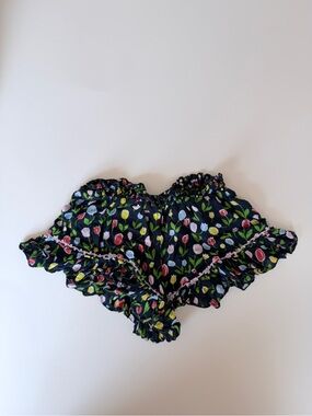 Girls size 4 Floral Ruffle Shorts